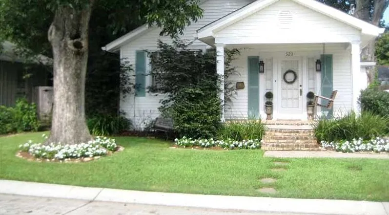 Expert outdoor landscaping in Westwego, LA by YardDawgs