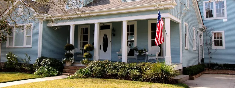 Affordable landscape installation for homes in Westwego, LA by YardDawgs