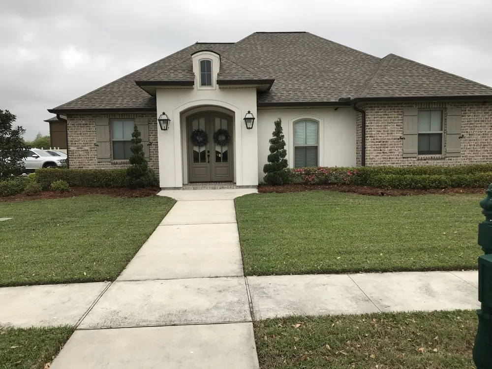 Expert yard maintenance in Westwego, LA - YardDawgs