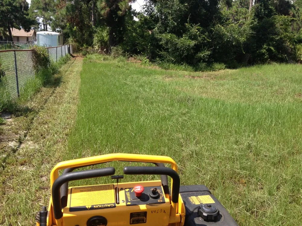 Local residential landscaping experts serving Englewood, FL - Yarden Lawn Care, LLC