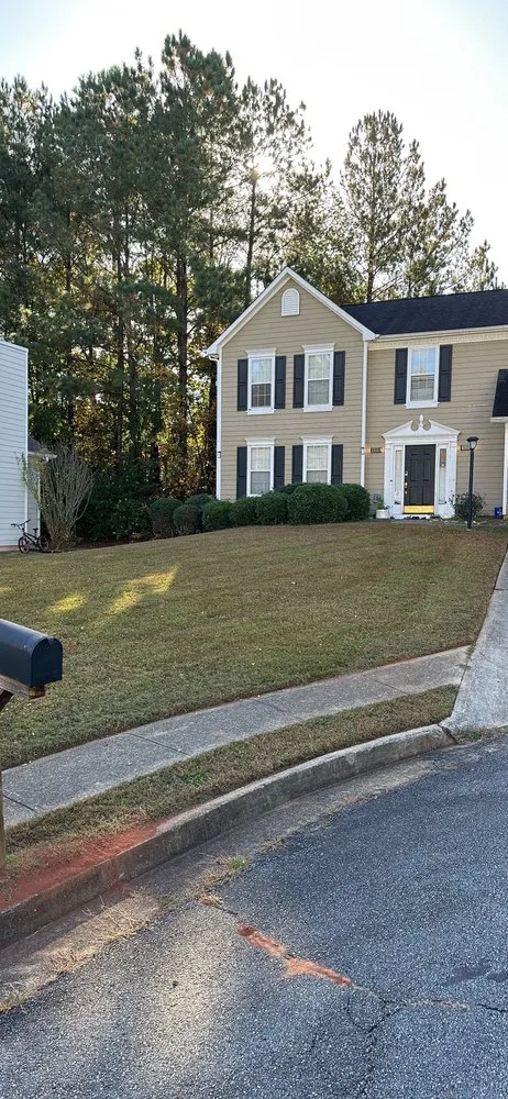 Trusted outdoor landscaping experts serving Lilburn, GA - Yarden Ops