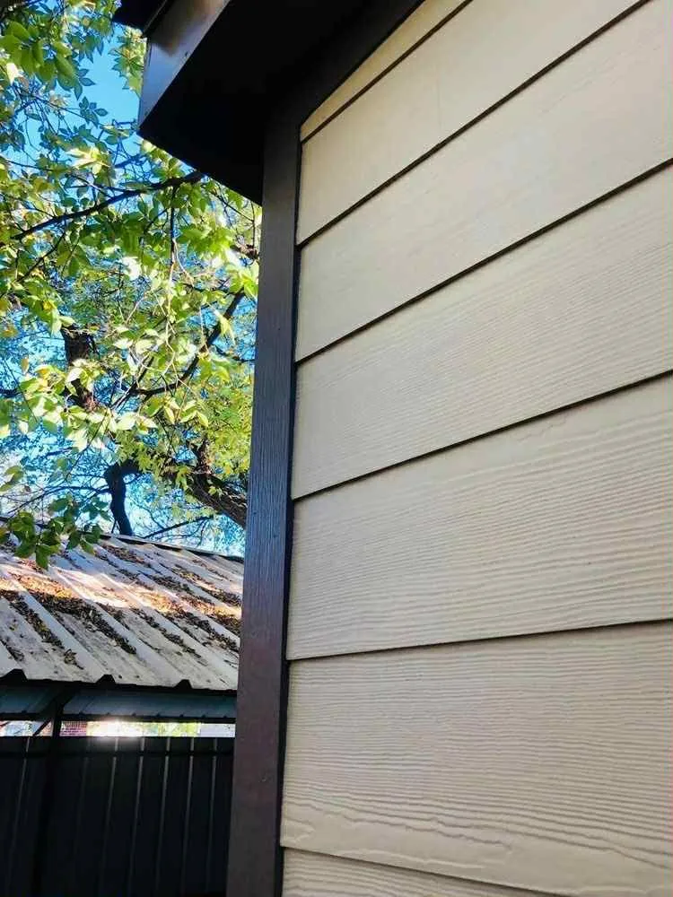 Reliable yard maintenance for residential properties in Clovis, CA by Yardgnome Services