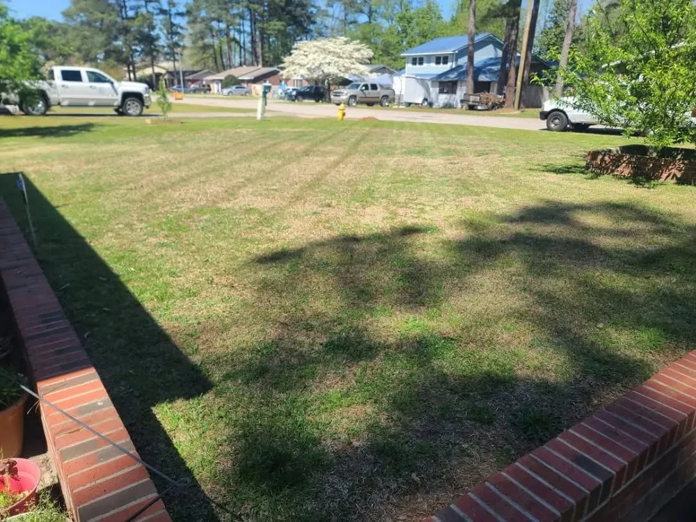 Local landscaping services experts serving Fayetteville, NC - Yardicures