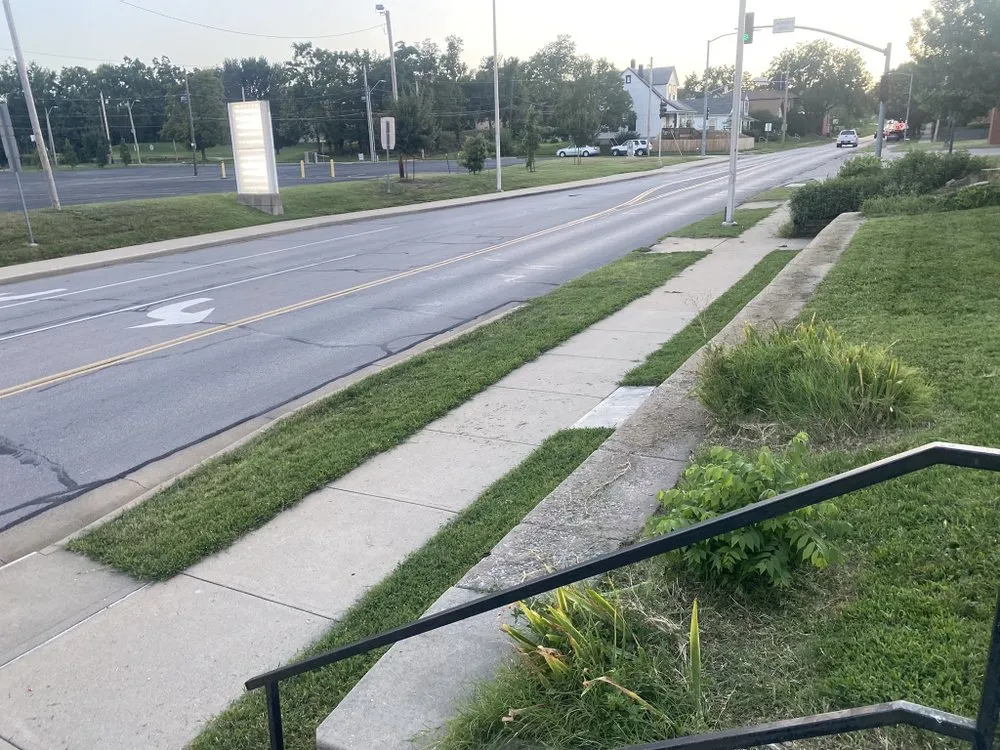 Expert landscape installation in Kansas, MO - Yardie Men’s