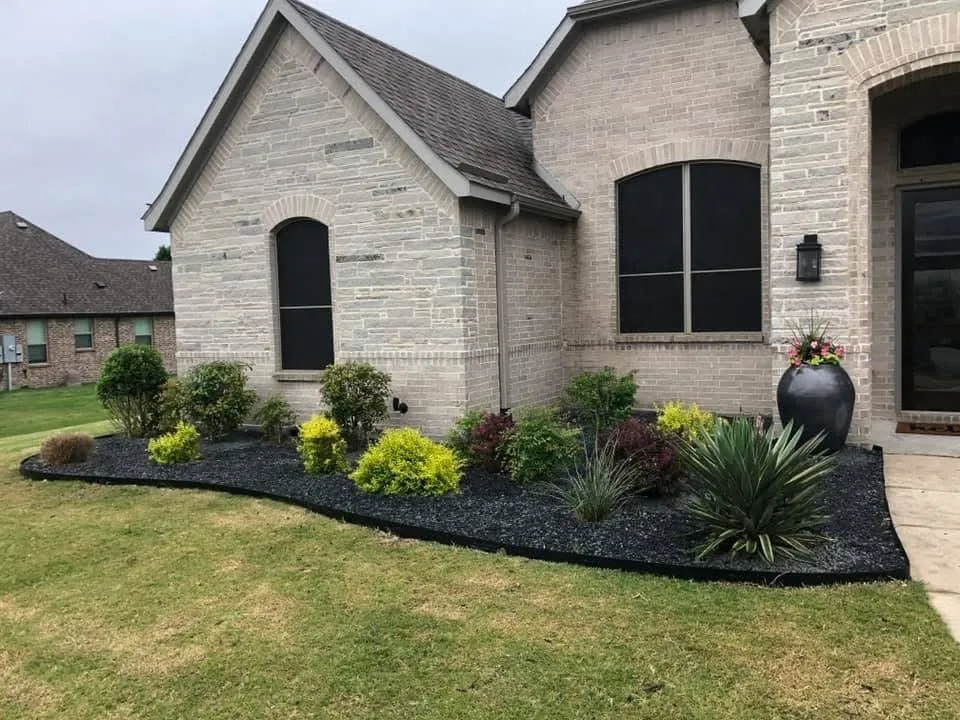 Top-rated lawn care service in Tulsa, OK - Yardline Property Services