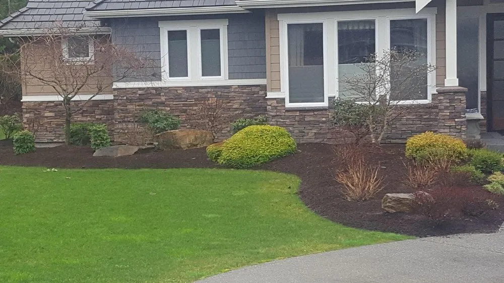 Custom residential landscaping in Arlington, WA - Yardmaster
