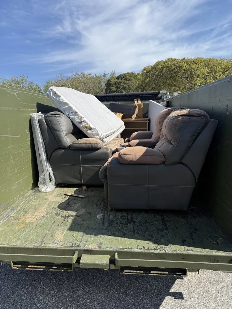 Local yard maintenance for homes in Deltona, FL by Yardmaster Junk & Hauling