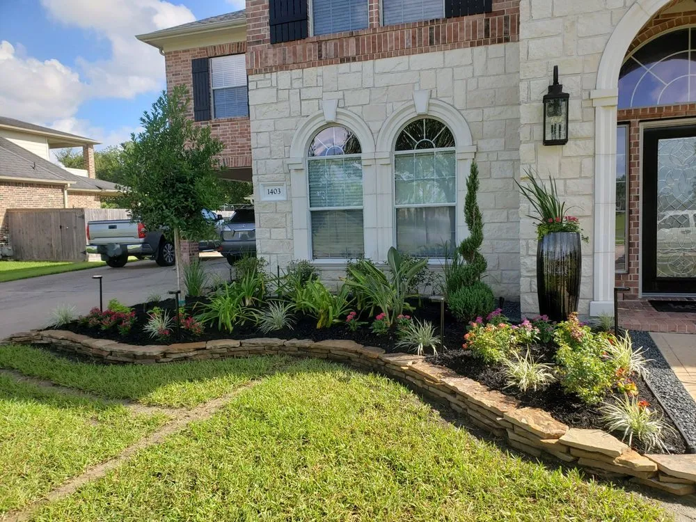 Local outdoor landscaping in Pearland, TX by Yardmaster Lawn & Landscape