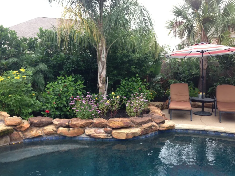 Custom yard cleanup service in Cypress, TX by Yardmasters