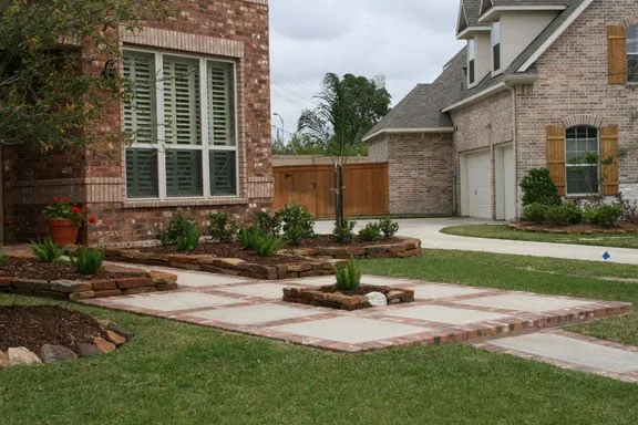 Trusted yard maintenance for year-round maintenance in Cypress, TX by Yardmasters