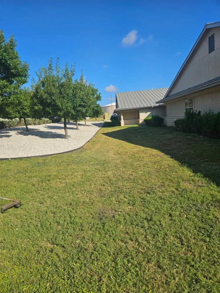 Trusted garden landscaping in Poteet, TX by Yardmen Lawn Services