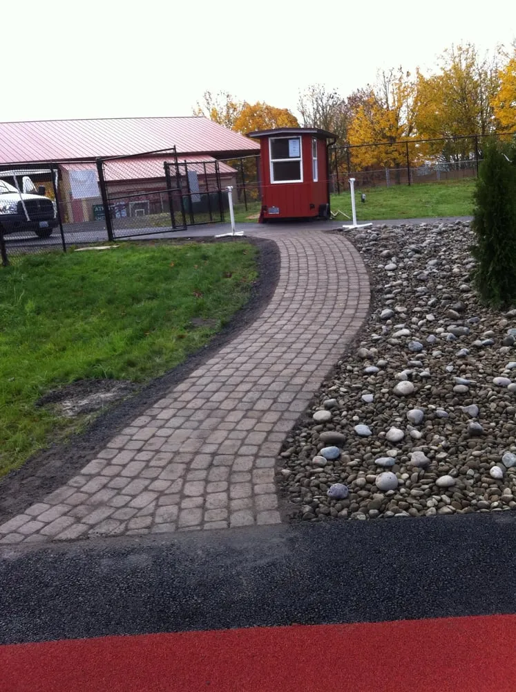 Affordable yard maintenance for year-round maintenance in Vancouver, WA by Yardpro NW