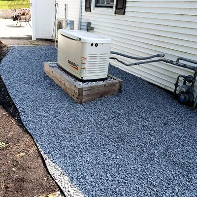 YardRise Landscaping Logo