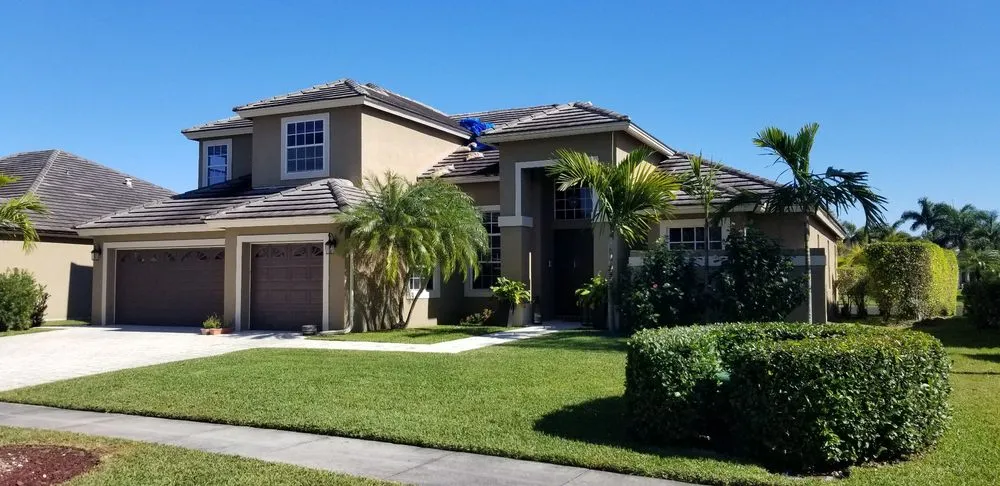Local yard cleanup service for beautiful yards across Boynton Beach, FL - Yards Plus Landscaping