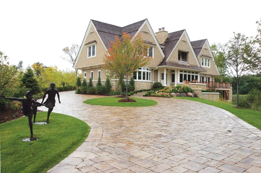 Top-rated garden landscaping for outdoor upgrades in Minneapolis, MN by Yardscapes