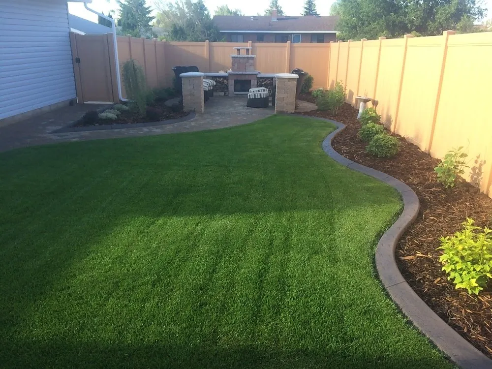 Trusted lawn care service in Antioch, IL by Yardsimple