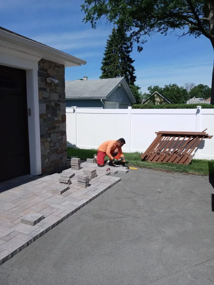 Top-rated garden landscaping in Roselle, NJ by YarDudes