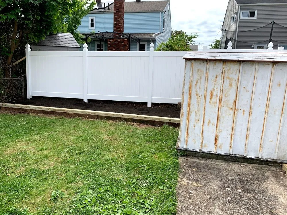 Reliable yard maintenance experts serving Roselle, NJ - YarDudes