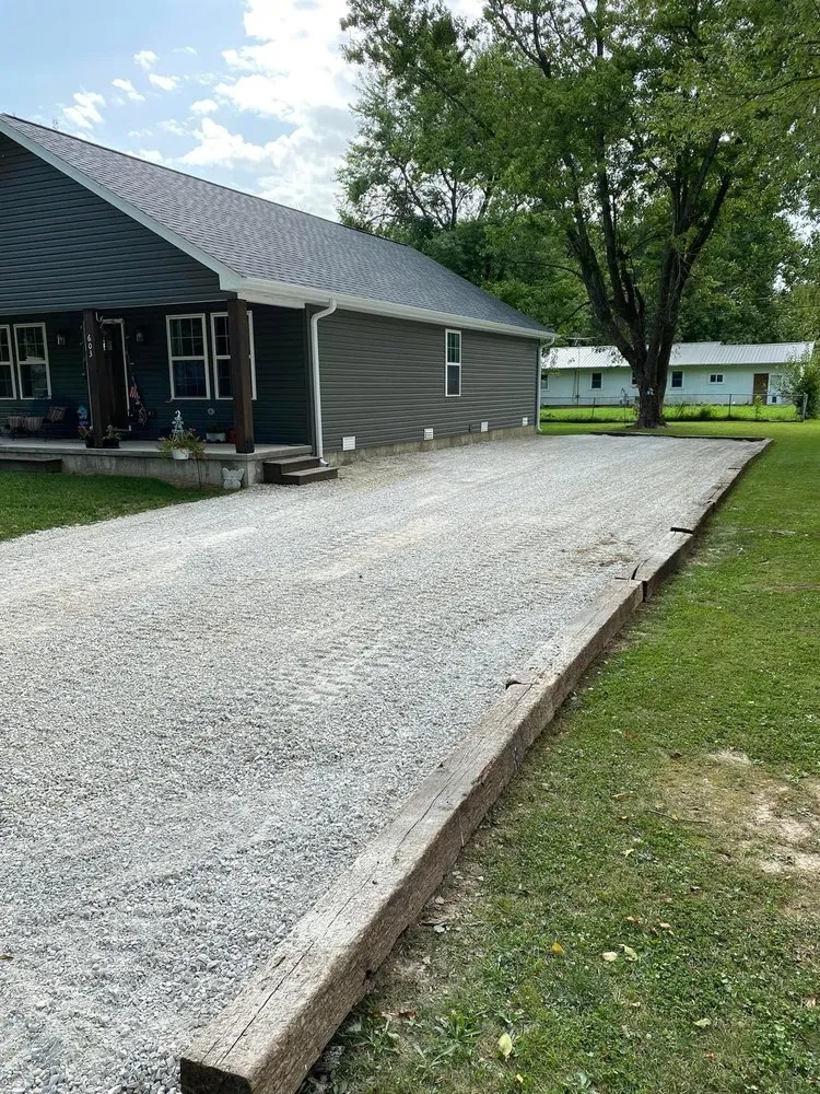 Expert garden landscaping in Mountain Grove, MO by Yarger Land Services