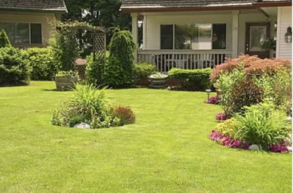 Custom garden landscaping experts serving Jackson, MO - Yates Lawn Care