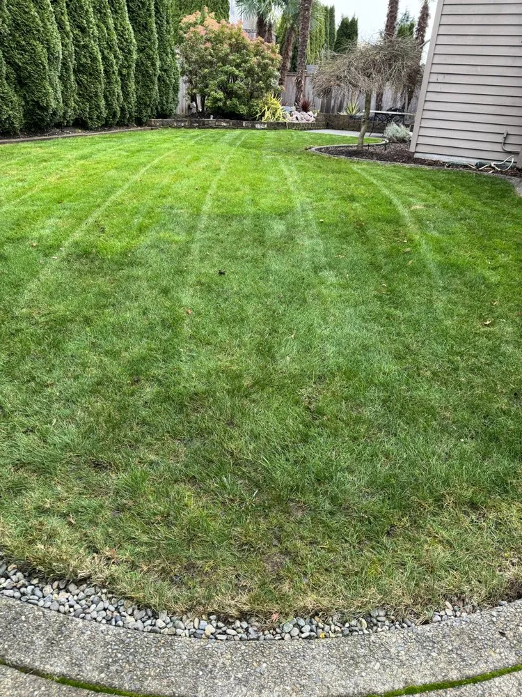 Local garden landscaping for beautiful yards across Kent, WA - Yaya Lawn Care Services