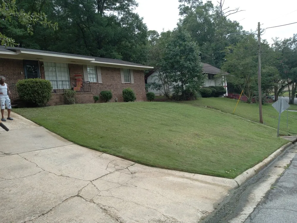 Affordable outdoor landscaping in Columbus, GA - YB Cool Cutz