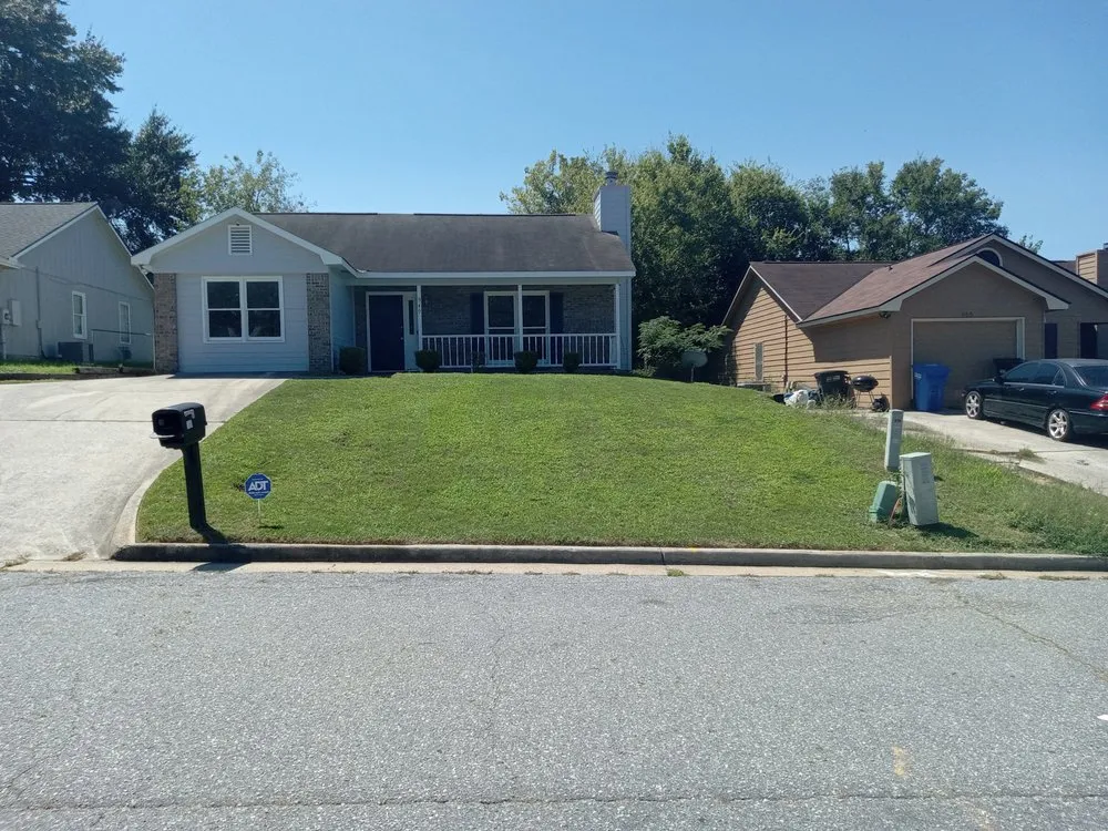 Professional landscaping services in Columbus, GA by YB Cool Cutz