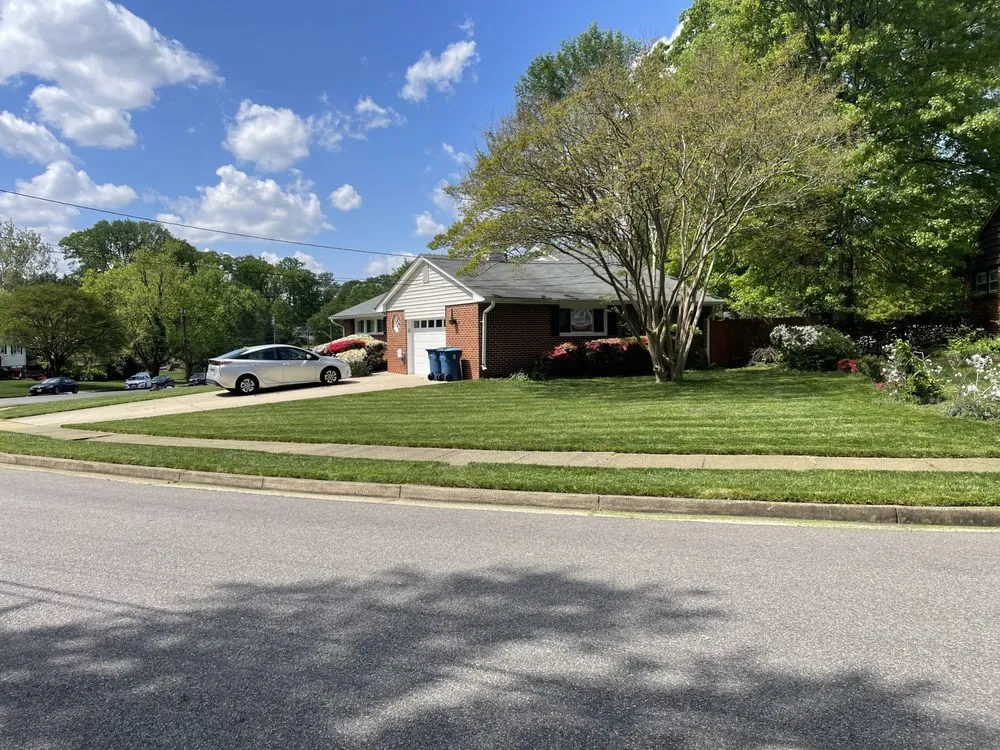 Reliable yard maintenance in Silver Spring, MD by YB LANDSCAPING