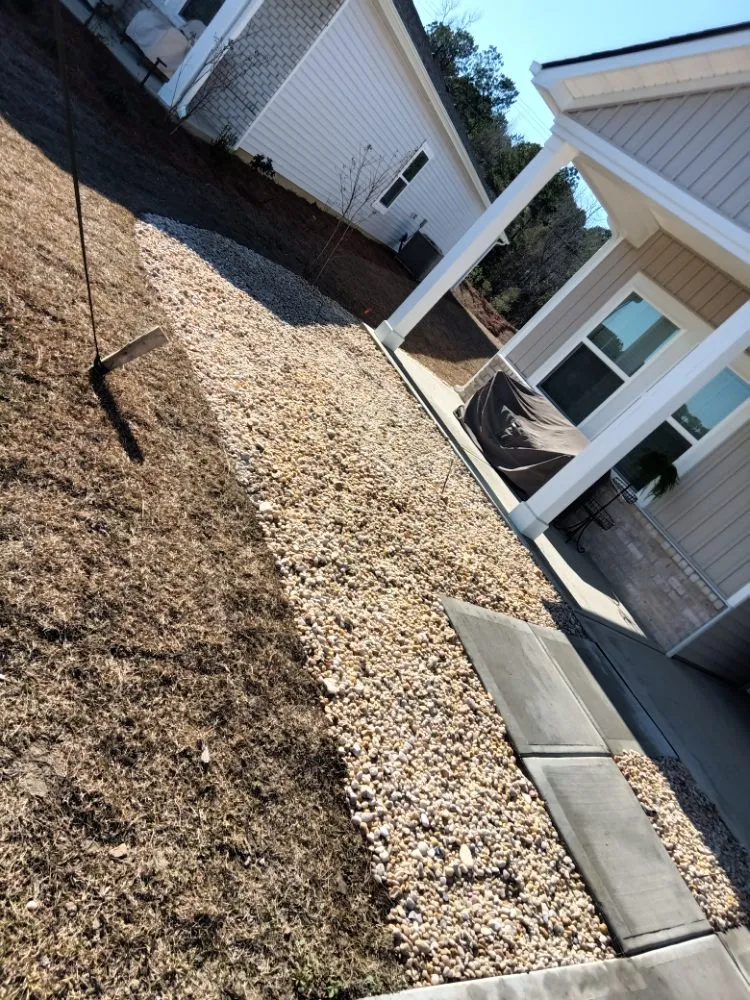 Top-rated yard cleanup service in Sunset Beach, NC by Year Round Lawn & Landscape