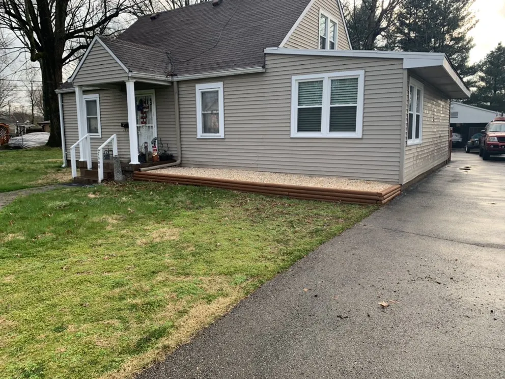 Custom yard cleanup service with custom design across Louisville, KY - Yearns exterior cleaning & caretaking