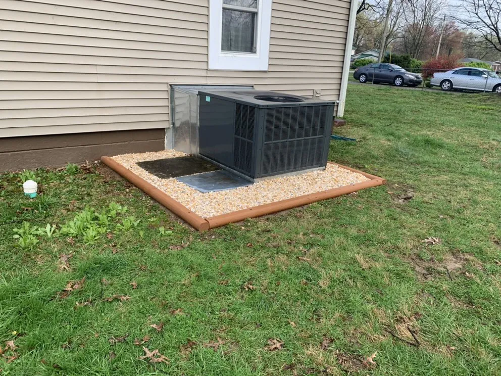 Professional yard cleanup service experts serving Louisville, KY - Yearns exterior cleaning & caretaking