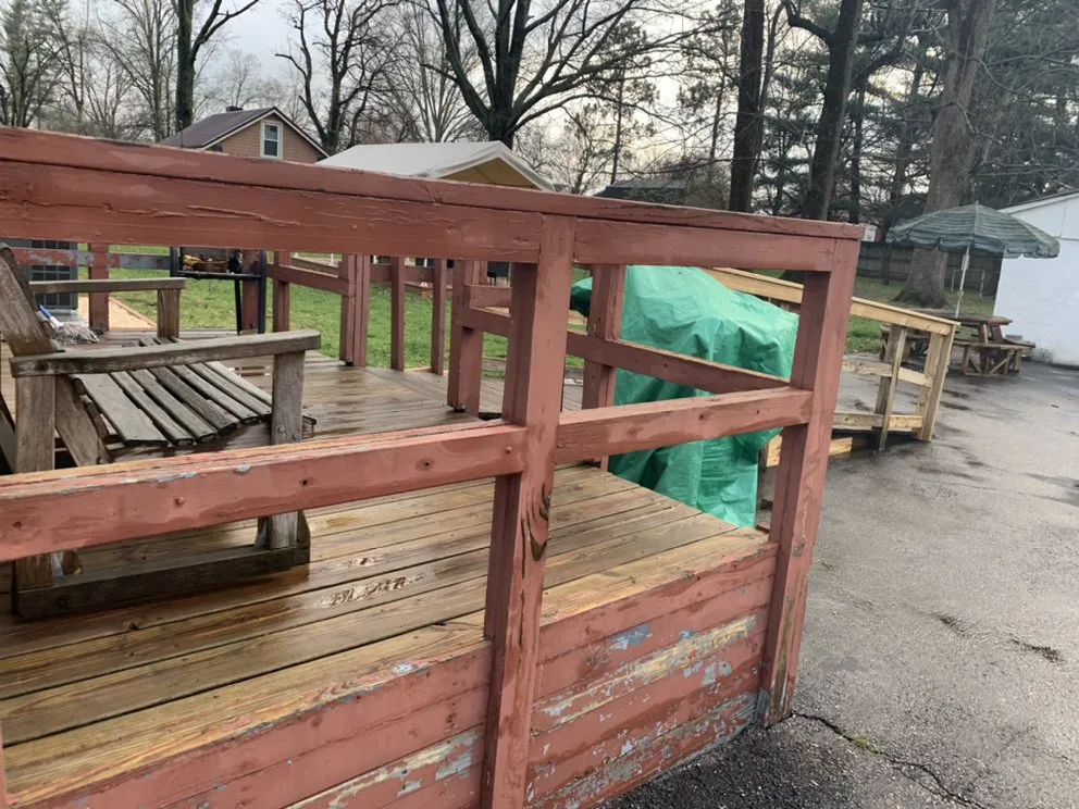 Trusted yard maintenance experts serving Louisville, KY - Yearns exterior cleaning & caretaking