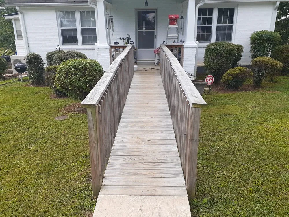 Professional lawn care service experts serving Gretna, VA - Yeatts landscaping and handyman service