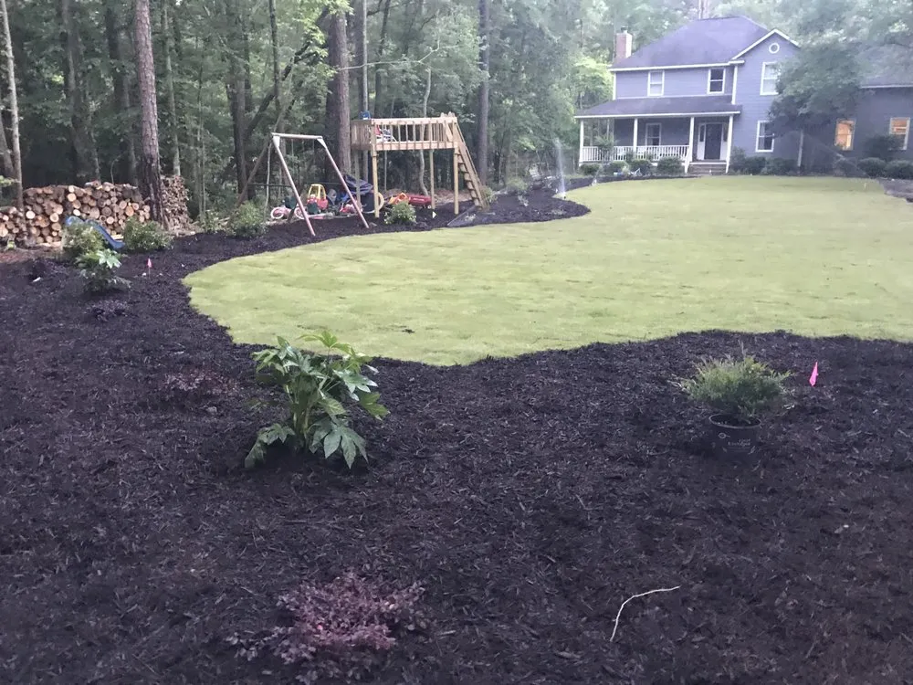 Local lawn mowing service near you in Travelers Rest, SC by Yellow Dog Lawn Care