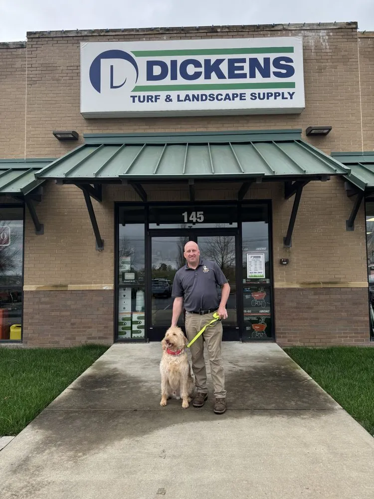 Custom lawn mowing service in Hermitage, TN - Yellow Dog Lawncare Services