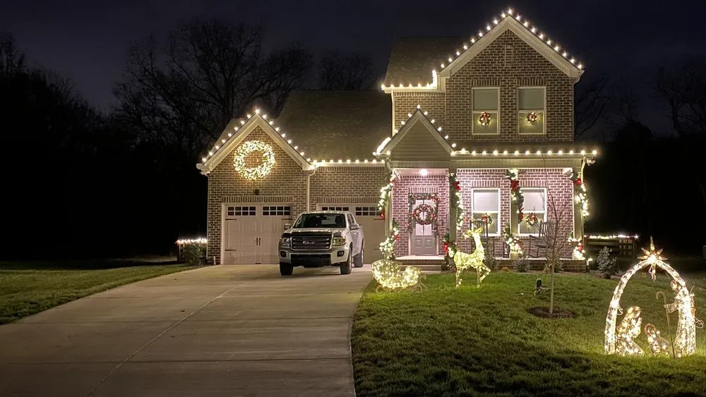 Local yard cleanup service for beautiful yards in Hermitage, TN by Yellow Dog Lawncare Services