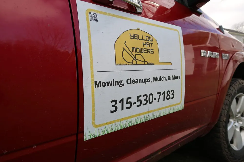 Expert residential landscaping in Syracuse, NY - Yellow Hat Mowers