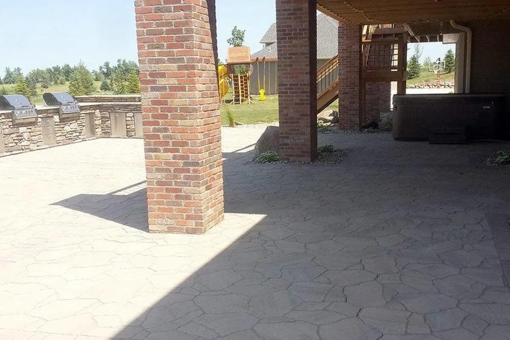 Local yard maintenance in Sioux Falls, SD - Yellow Jacket Irrigation & Landscaping