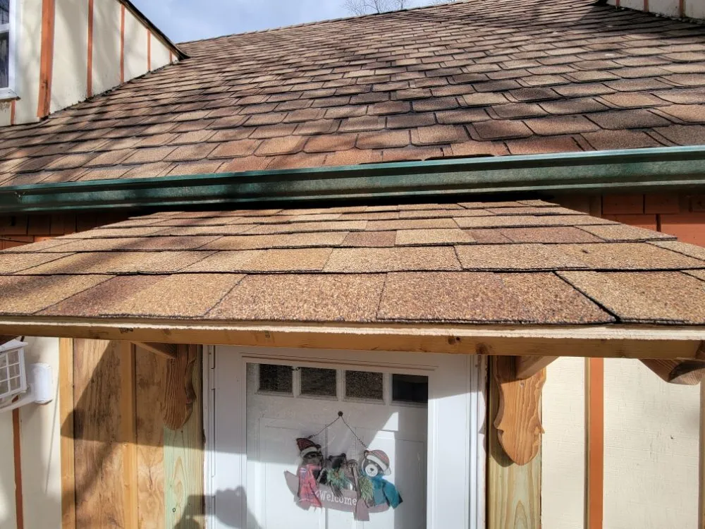 Top-rated lawn mowing service for residential properties across Mountain View, MO - Yellow Leaf Landscaping