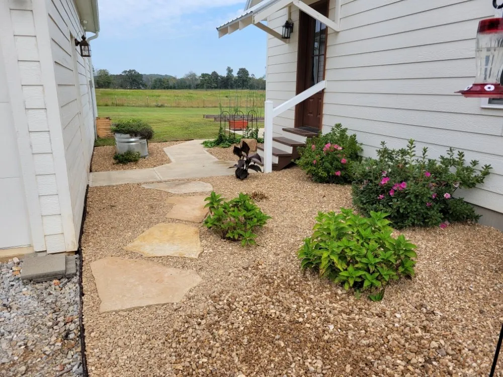 Custom yard maintenance for homes in Mountain View, MO by Yellow Leaf Landscaping