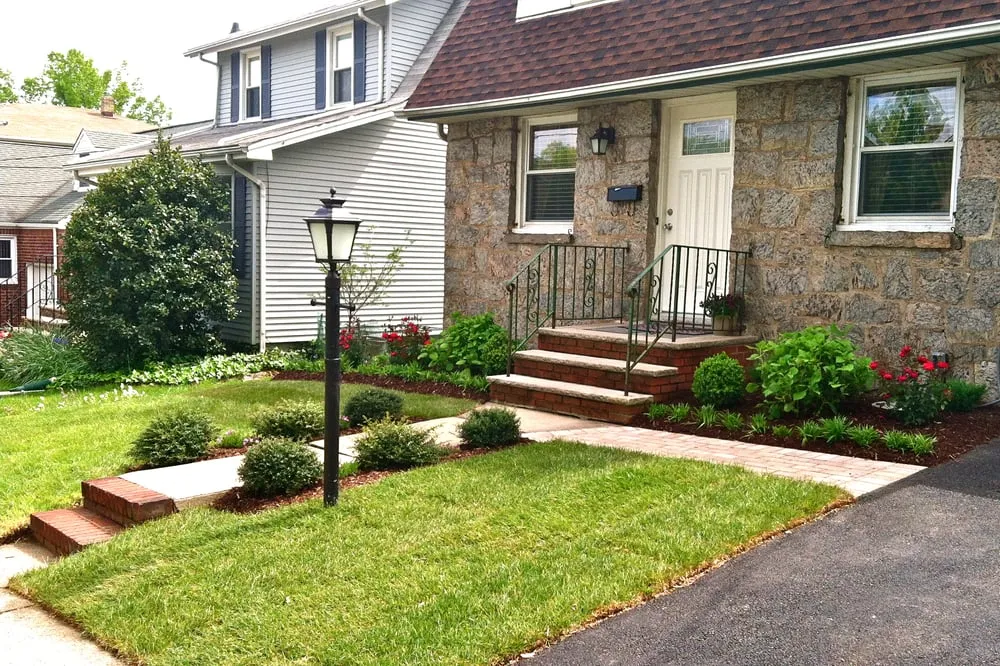 Local outdoor landscaping for homes in Fort Lee, NJ by Yellow Wagon Landscaping