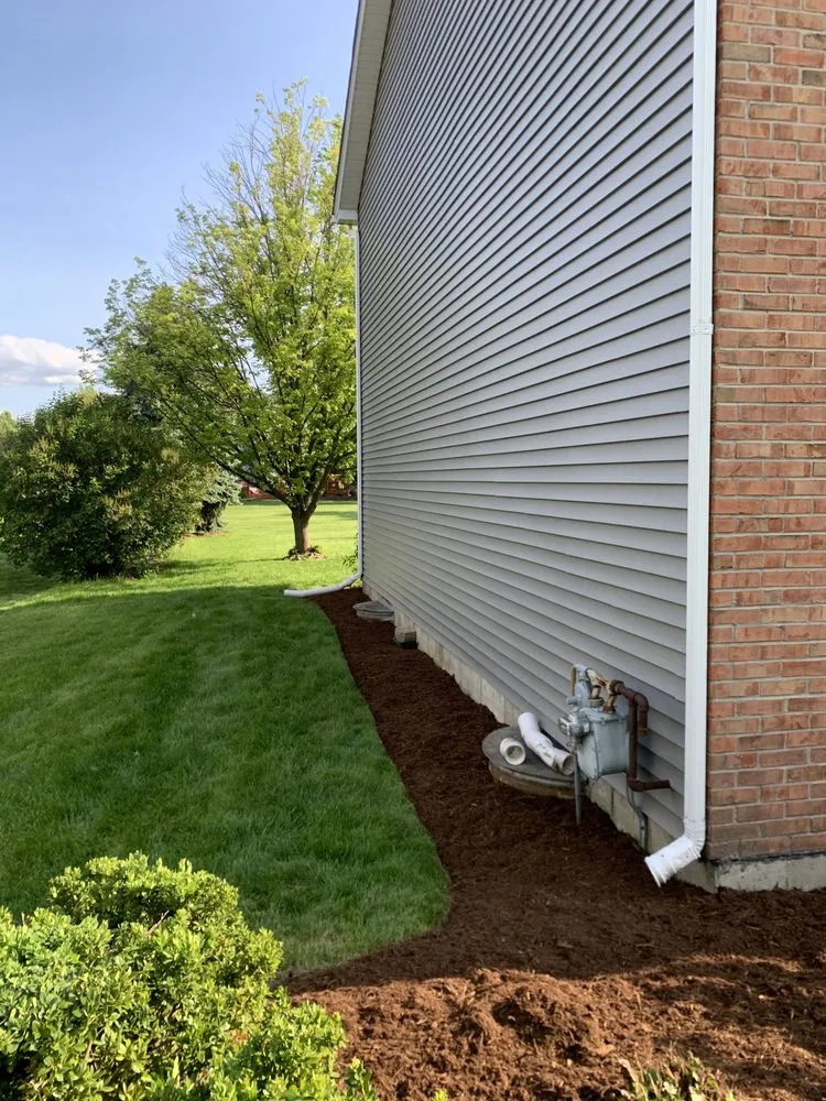 Expert landscaping services experts serving DeKalb, IL - Yellowpine Landscape Lawn Maintenance