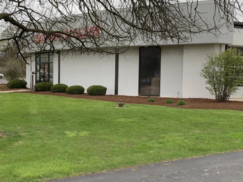 Expert garden landscaping experts serving DeKalb, IL - Yellowpine Landscape Lawn Maintenance