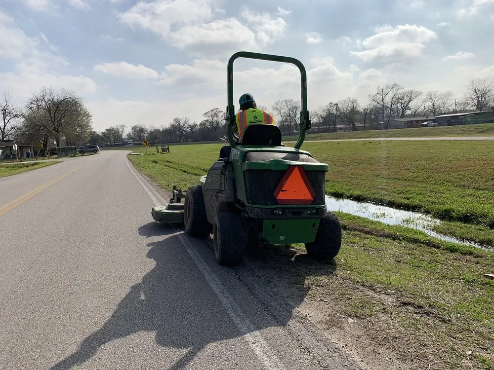 Custom residential landscaping in Houston, TX by Yellowstone Landscape