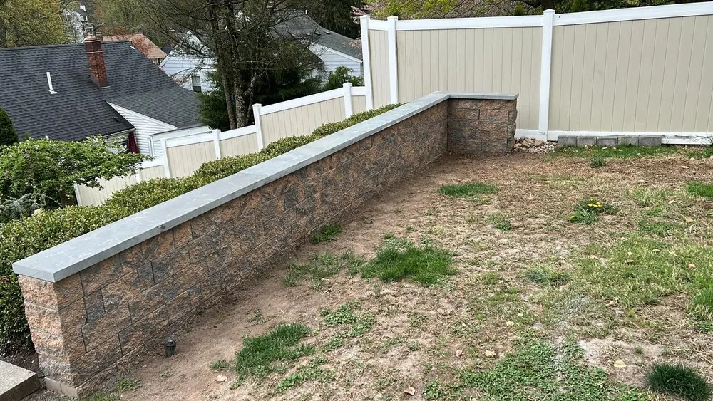 Custom lawn mowing service in Bloomfield, NJ - Yendi KJY Landscaping