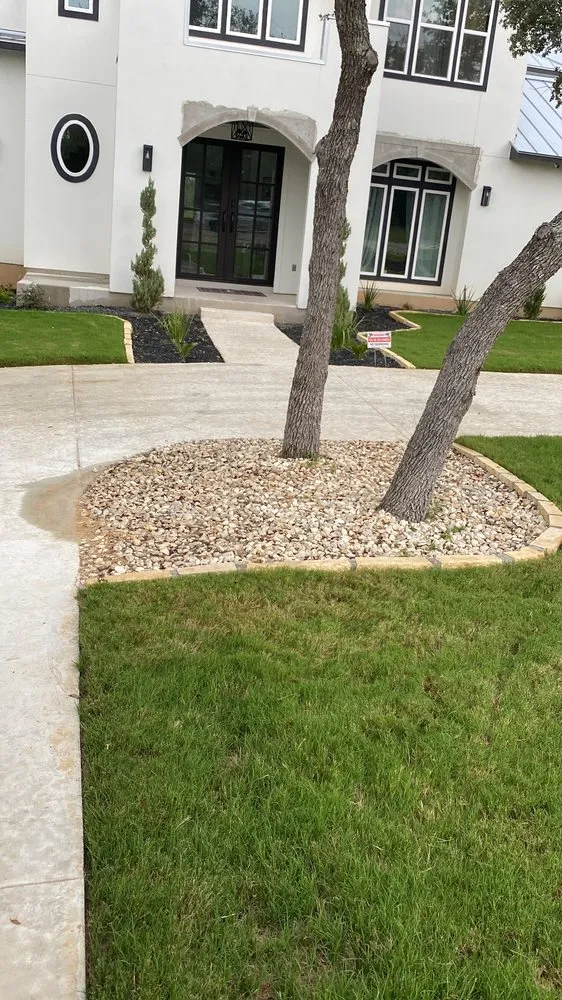 Trusted yard maintenance in San Antonio, TX by Yepez Yard Masters