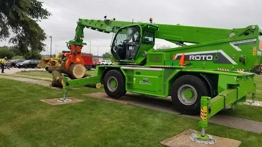 Top-rated landscape installation experts serving De Pere, WI - Yesterday's Trees