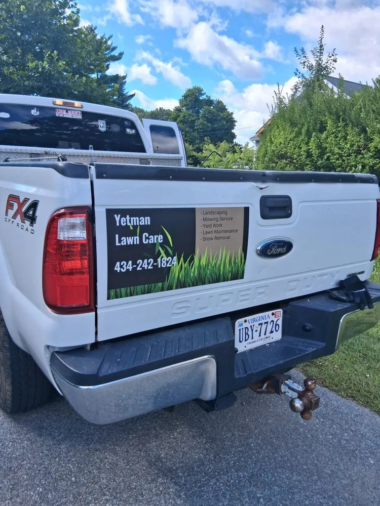 Custom lawn mowing service experts serving Schenectady, NY - Yetman Lawn Care