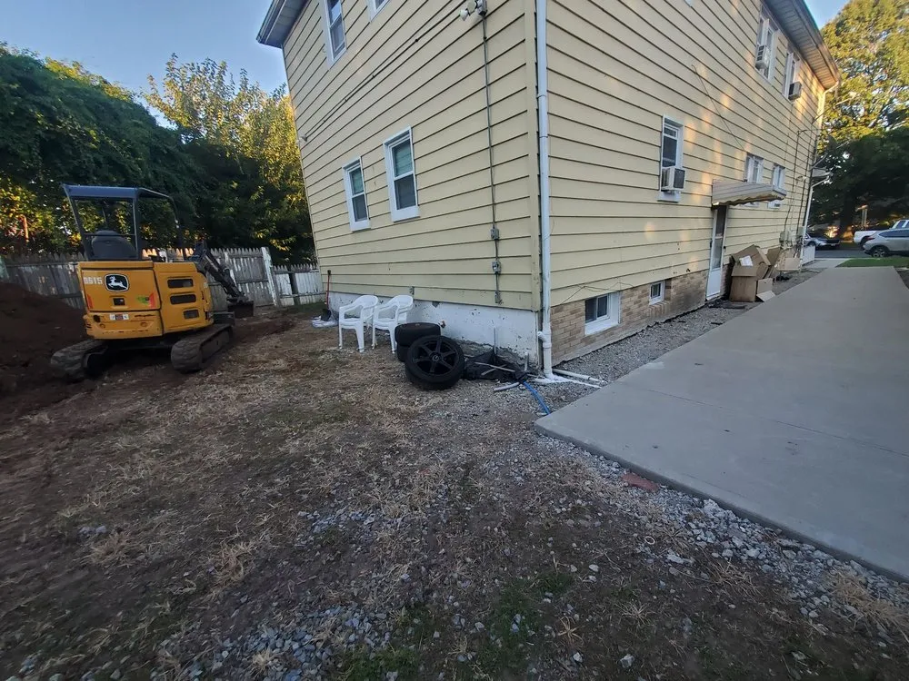 Reliable yard cleanup service in Secaucus, NJ by Yimei Landscape