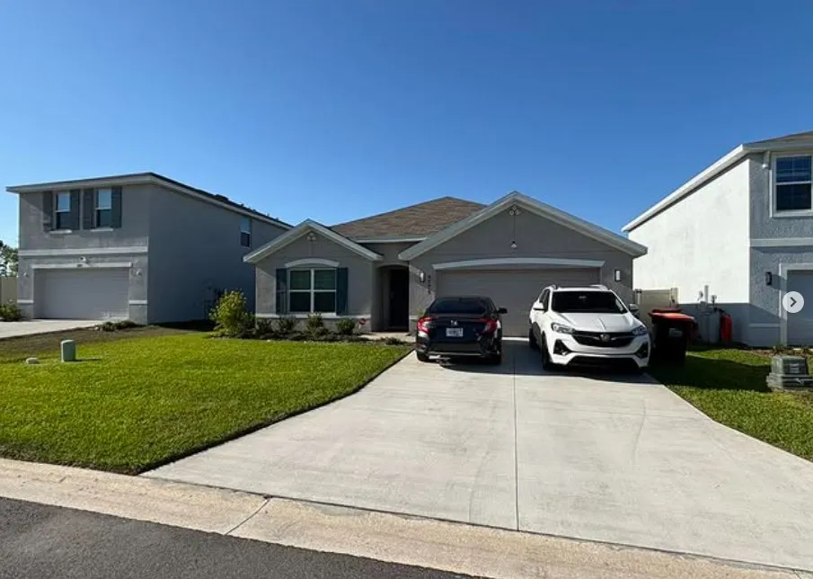 Reliable lawn mowing service in Ocala, FL by Yireh Yahweh Landscape